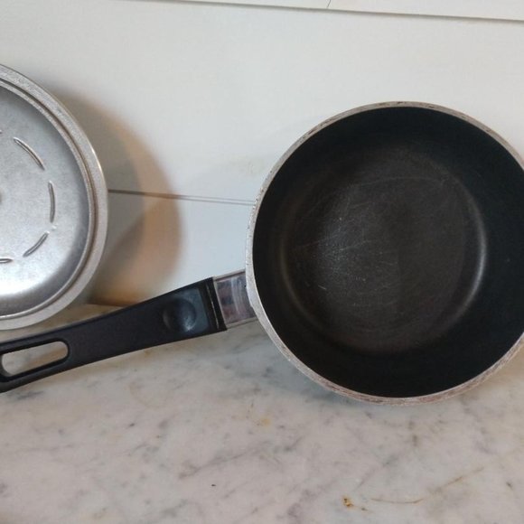 Vintage Club Cast Aluminum 1 Quart Saucepan and Lid, Speckled Grey Club Cooking - Picture 7 of 9